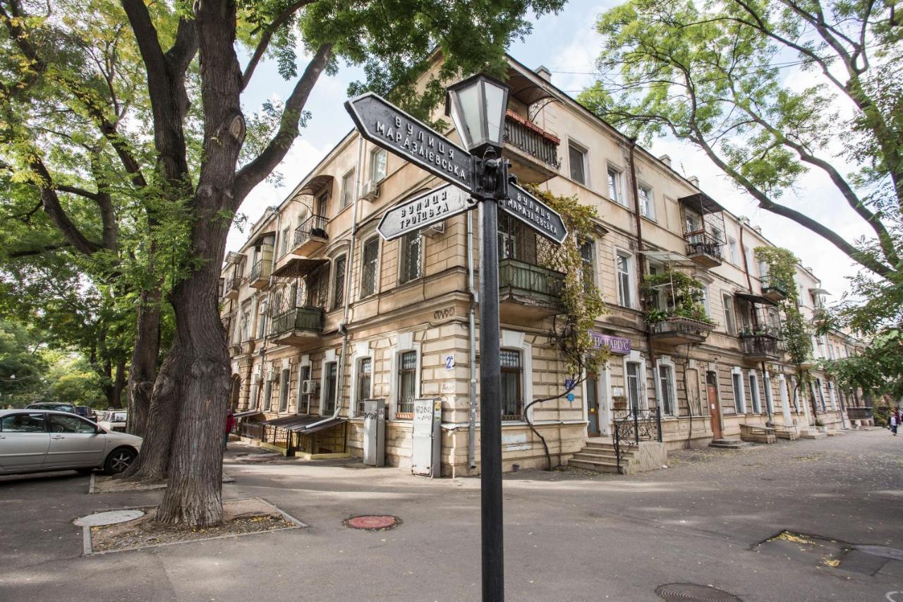 Apartments Opposite Shevchenko Park Одеса Екстер'єр фото